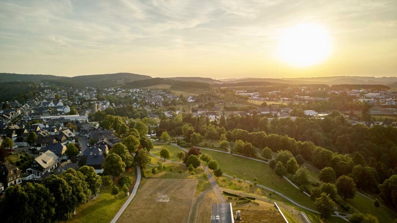 Hotel Oversum Winterberg Ski- Und Vital Resort Екстериор снимка